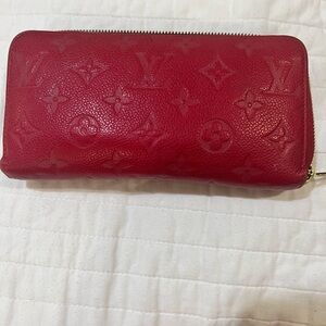Louis Vuitton - Zippy Wallet Red